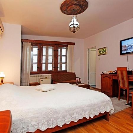 Family Hotel Varosha 2003 Lovech Dış mekan fotoğraf